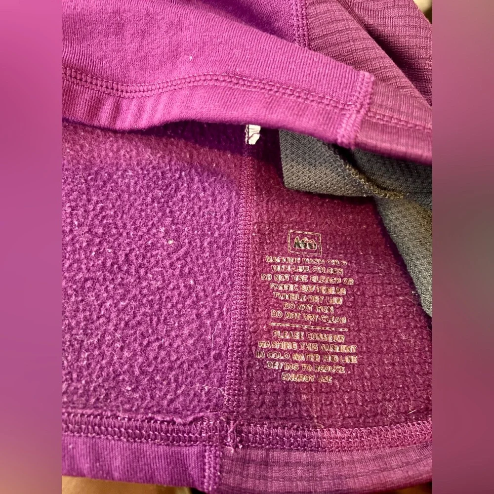 REI Women's Plum Quarter-Zip Fleece - Picture 9 of 9